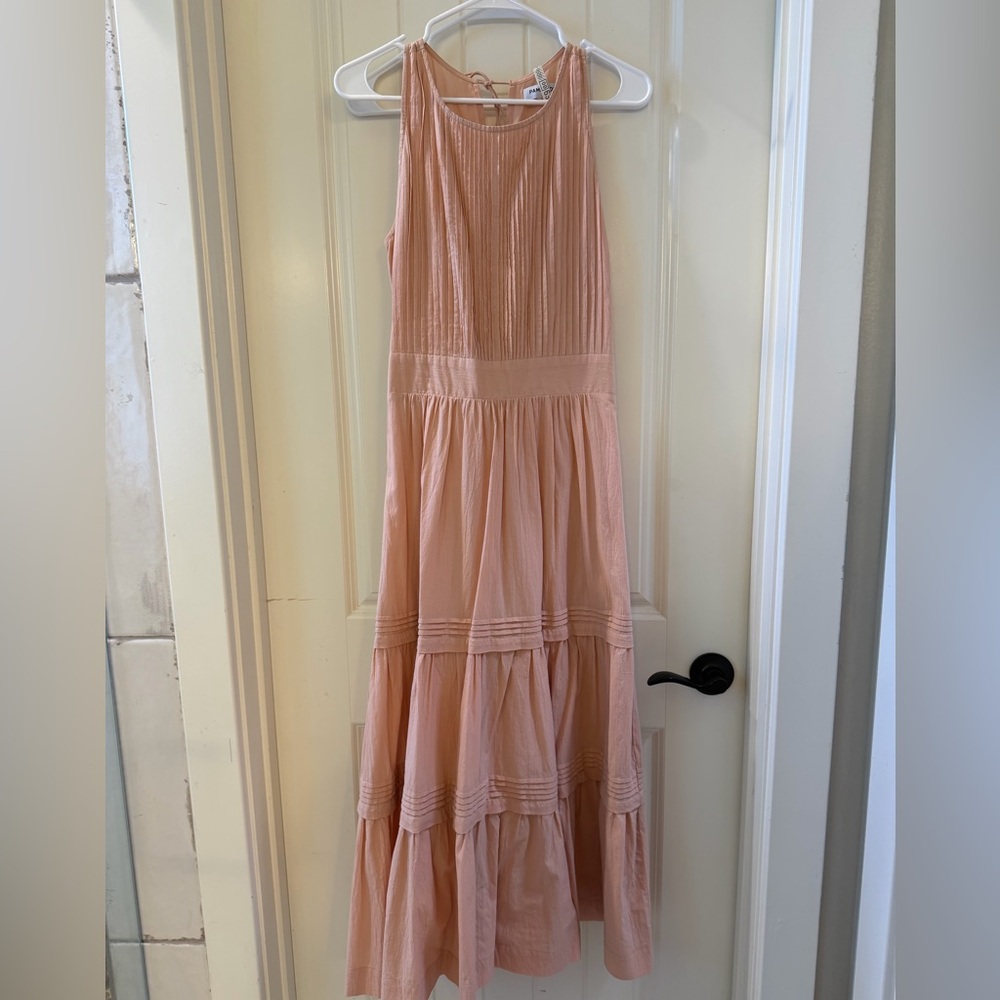 Pampelone Elegant Pink/apricot colored Sleeveless Dress size medium. New